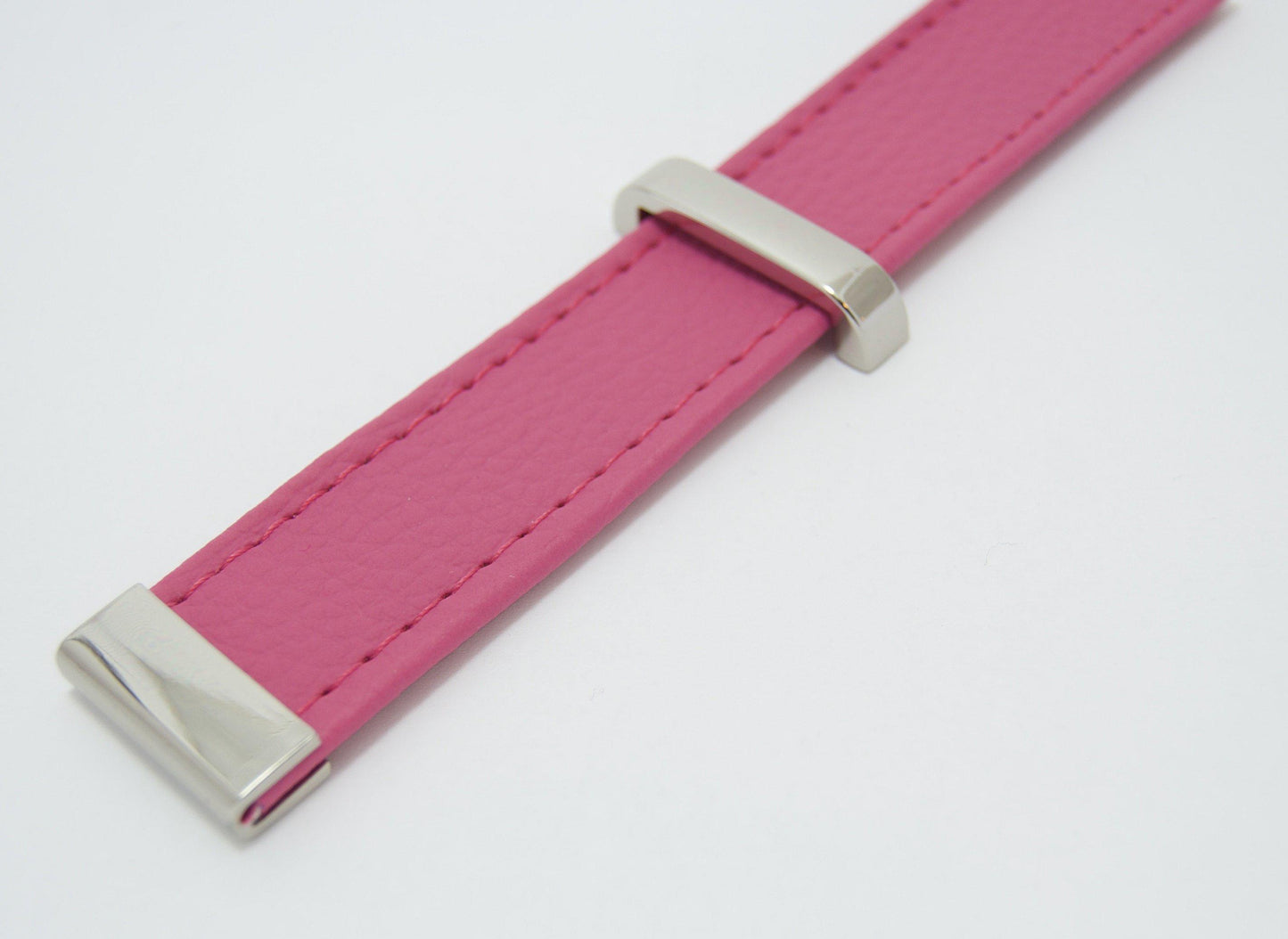 Two pack of silver strap keepers in size 25mm (1"), use to hold bag handles in place, add interest to your bag making project or as an alternative wallet closure