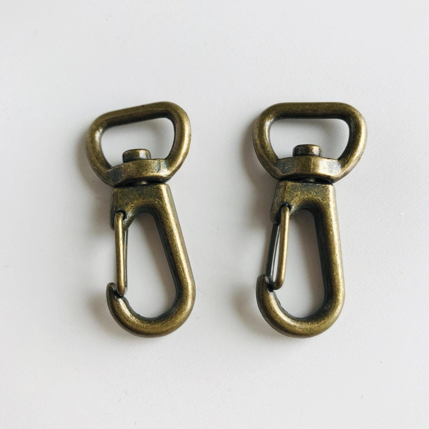 1/2" Swivel Snap Hooks, Two colours