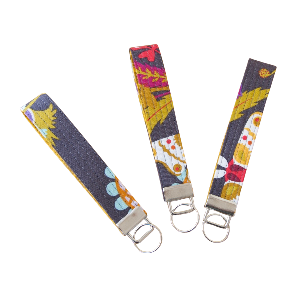 make a quick gift with Bobbin Girl's 1" (25mm) key fob hardware in silver or antique brass 