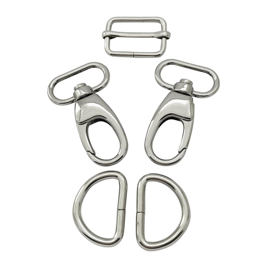 silver hardware kit with two hooks, two D rings and one slider 
